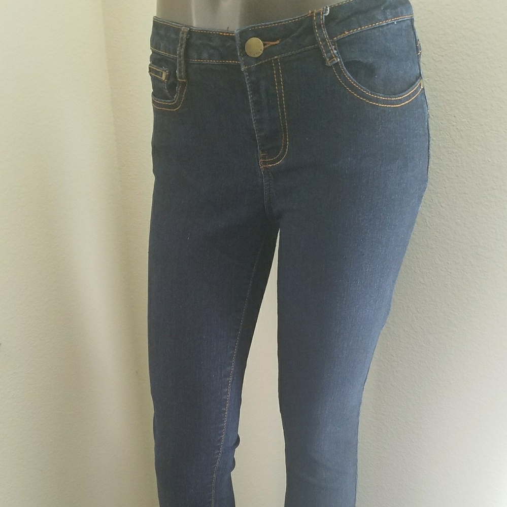 Indigo wash skinny jeans